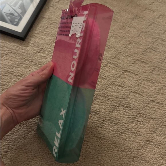 Body Sponges 4-Pack - Rose and Eucalyptus Infused - Picture 4 of 4